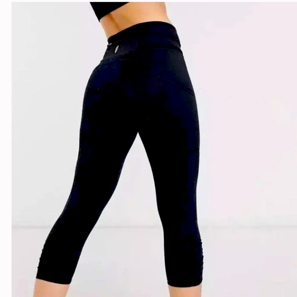 Free People Movement Amazing Black Shiny Leggings 🖤